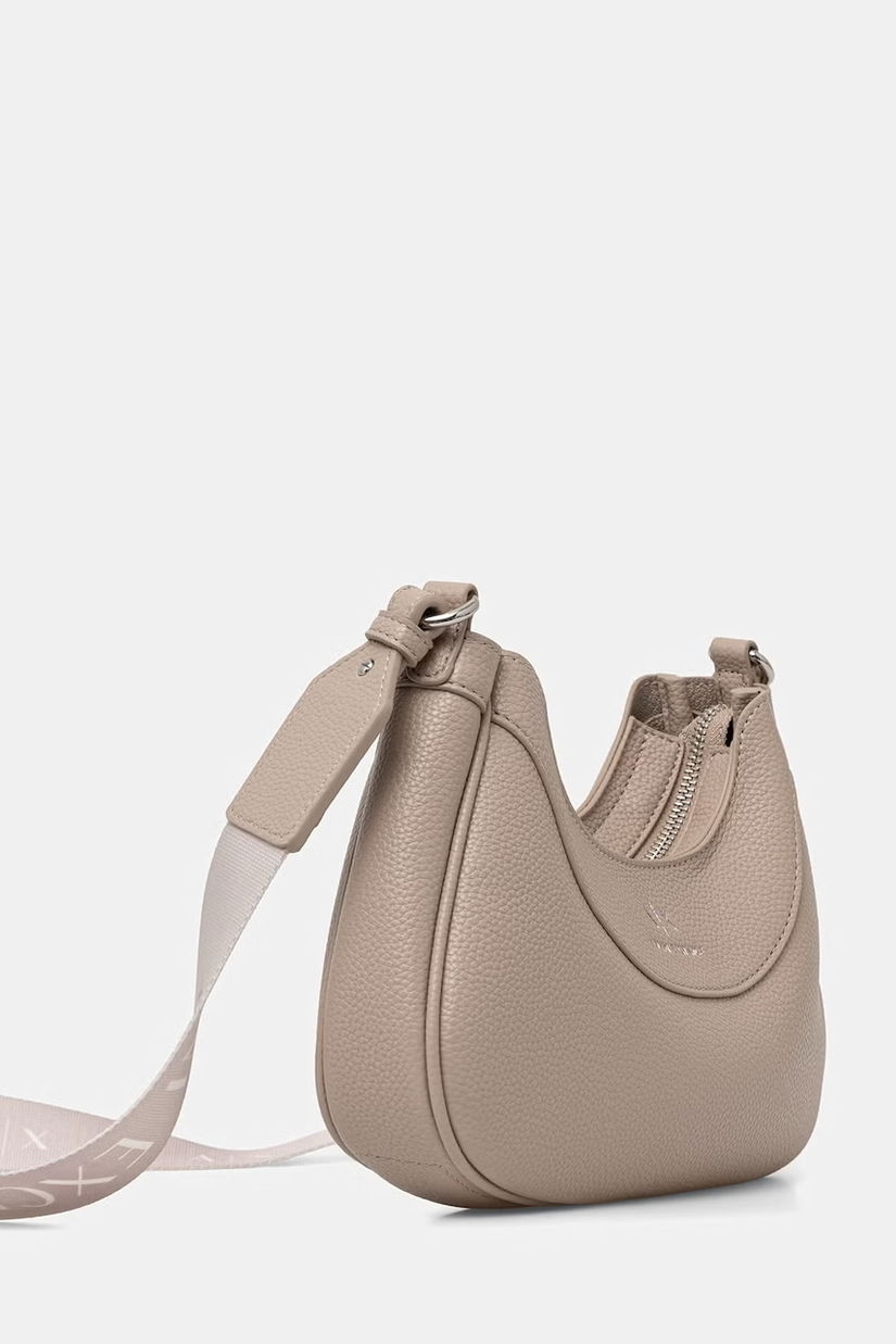 Armani Exchange poseta