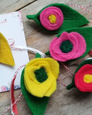 Brosa floare cu frunza, martisor