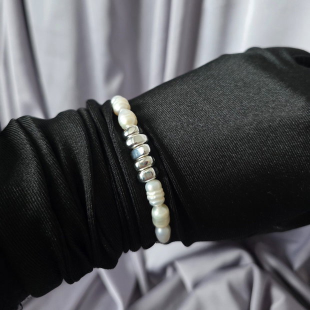 Brățară cu hematite si perle de cultura