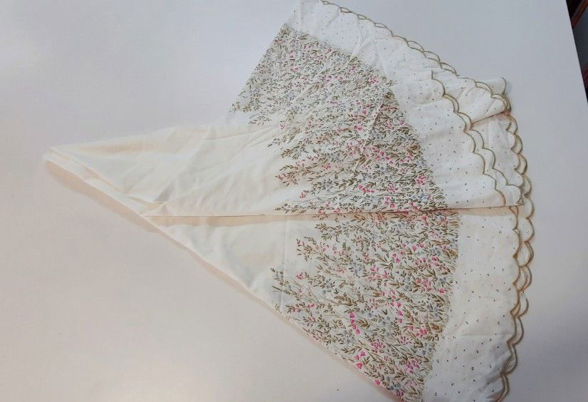 Față de masă rotundă