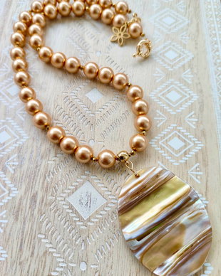 Colier perle SWAROVSKI & pandantiv sidef natural