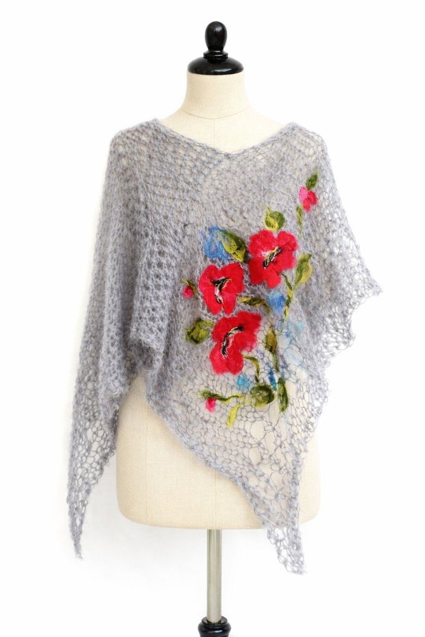Poncho cu maci impasliti..handmade