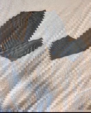 Pantaloni sport Sinsay