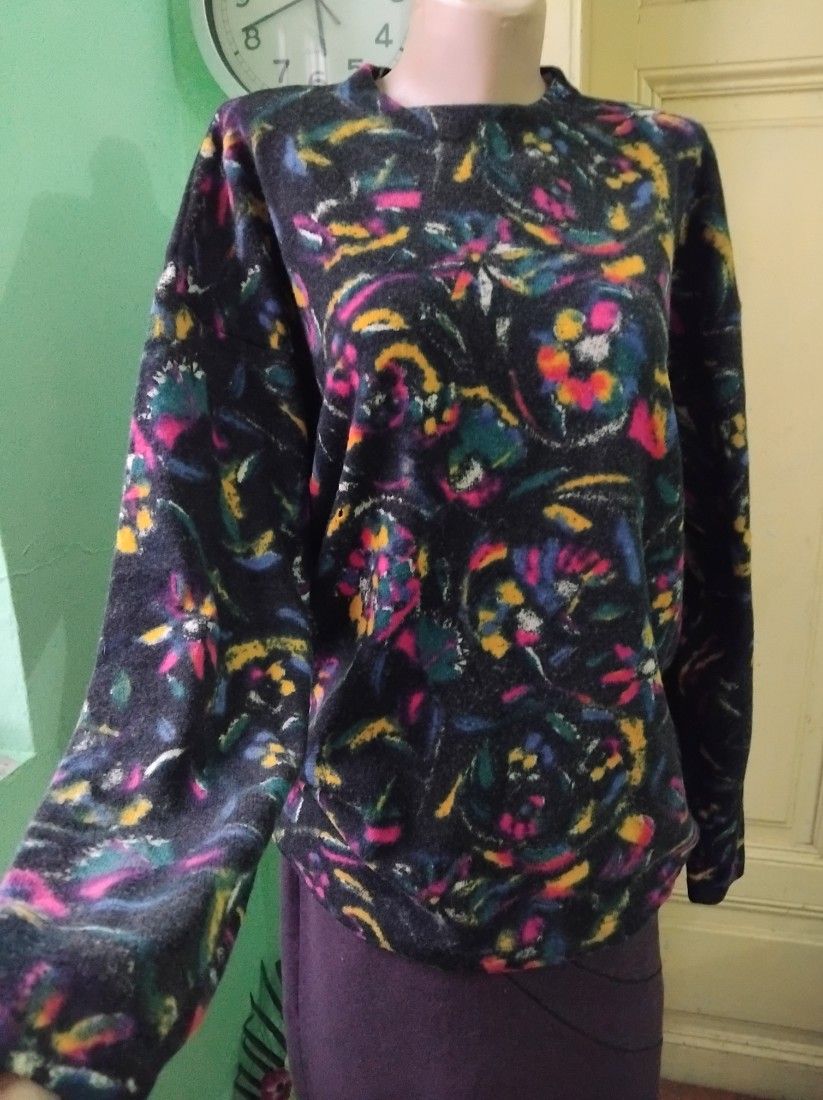 Bluza din lana inculori difuze