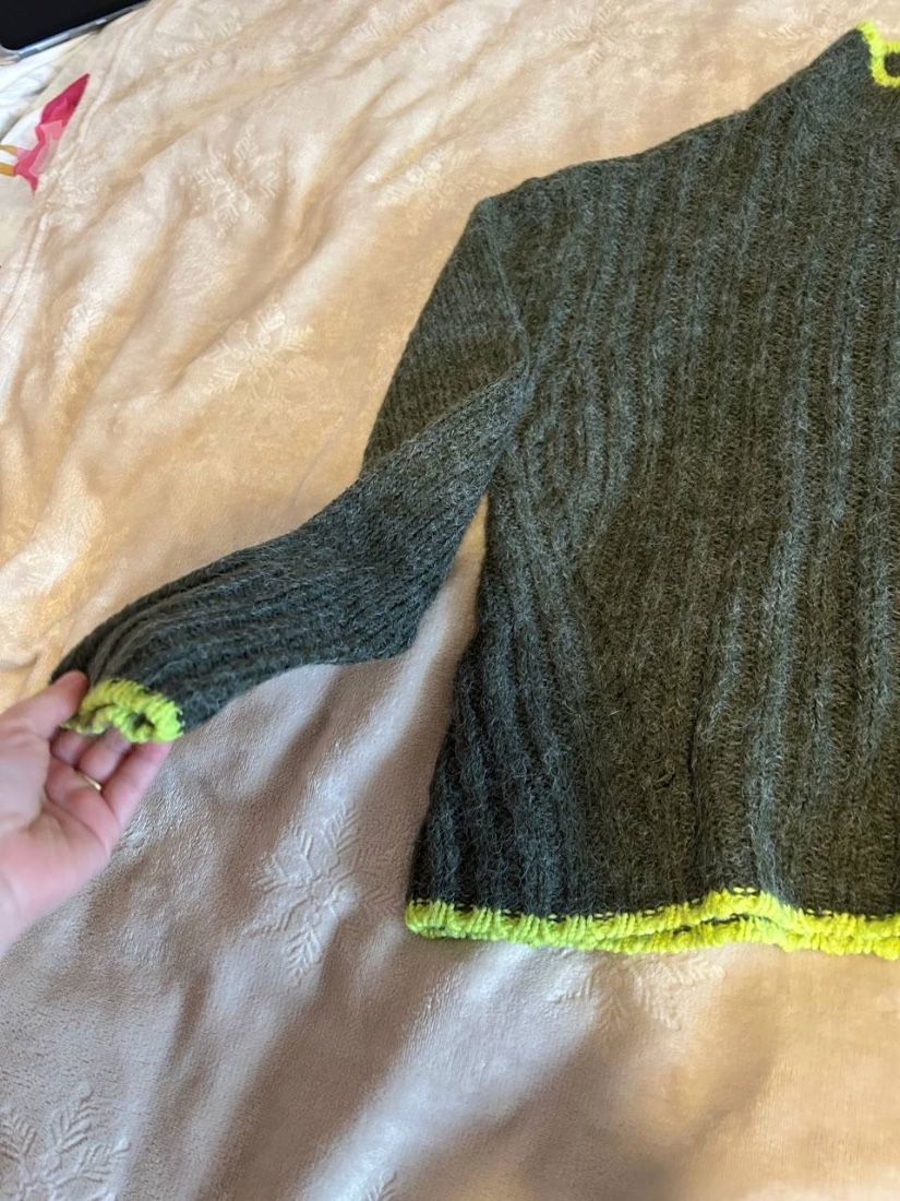 Pulover tricotat mărimea XS Clockhouse