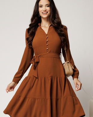 Rochie scurta maro din viscoza cu nasturi pe bust si cordon in talie