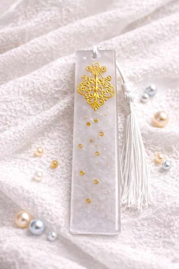 semn de carte handmade din rasina 01851