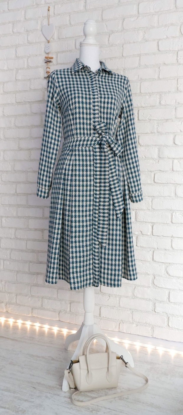 Rochie Camasa cu Pliuri Stofa Turcoaz cu Crem