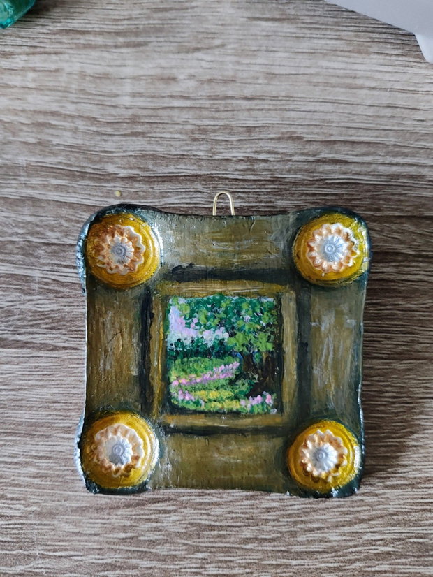 Brosa pandant lut pictata