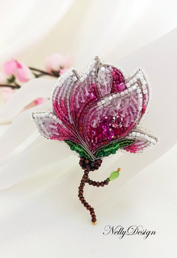 REZERVAT A. - Magnolie - Brosa broderie manuala
