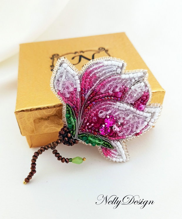 REZERVAT A. - Magnolie - Brosa broderie manuala