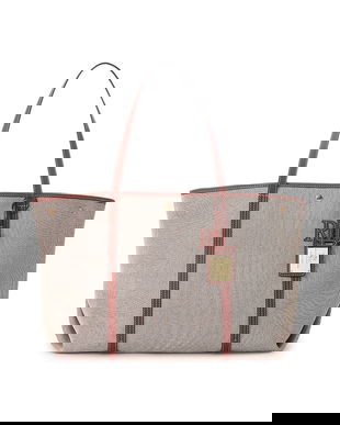 Lauren Ralph Lauren poseta