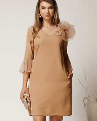 Rochie scurta bej din stofa cu mansete din voal plisat si floare maxi