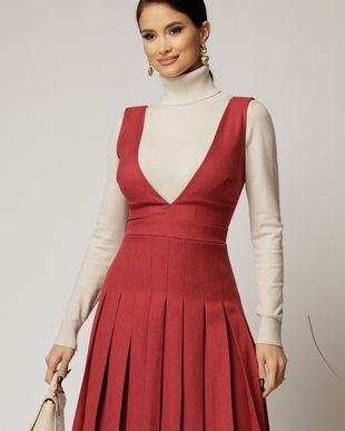 Sarafan DY Fashion rosu din stofa cu pliuri si decolteu adanc