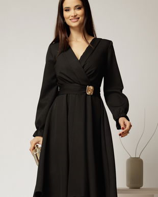 Rochie DY Fashion neagra cu decolteu petrecut si catarama aurie