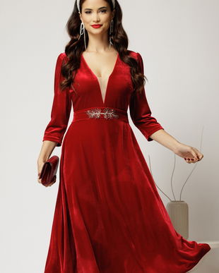Rochie DY Fashion rosie din catifea cu decolteu adanc si cordon cu aplicatii