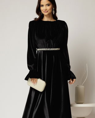 Rochie DY Fashion midi neagra din catifea cu perle pe talie