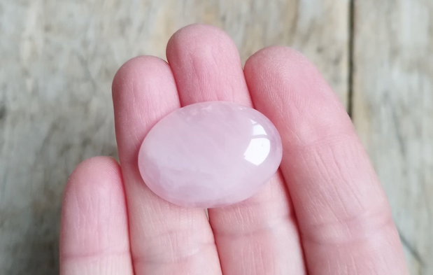 Cabochon cuart roz, 30x22 mm