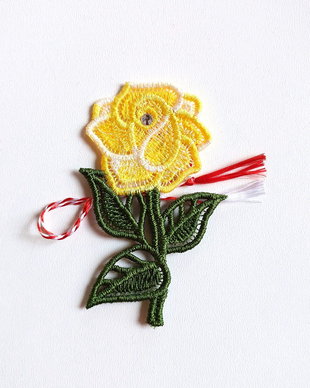 Martisor Trandafir Galben Degrade
