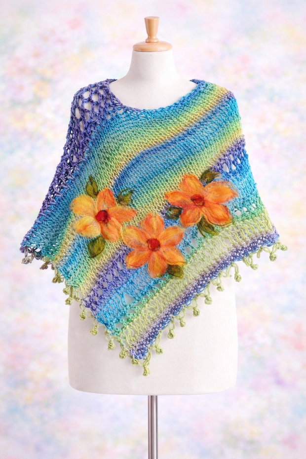 Poncho cu flori impaslite