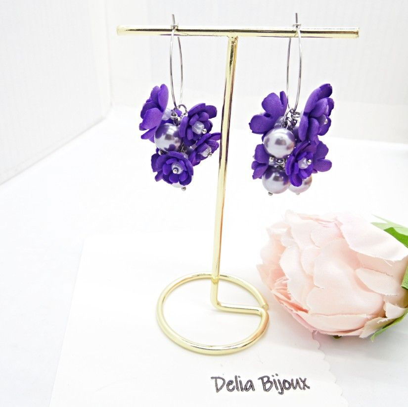 Cercei handmade, lungi cu flori mov si perle lila (cod1396)