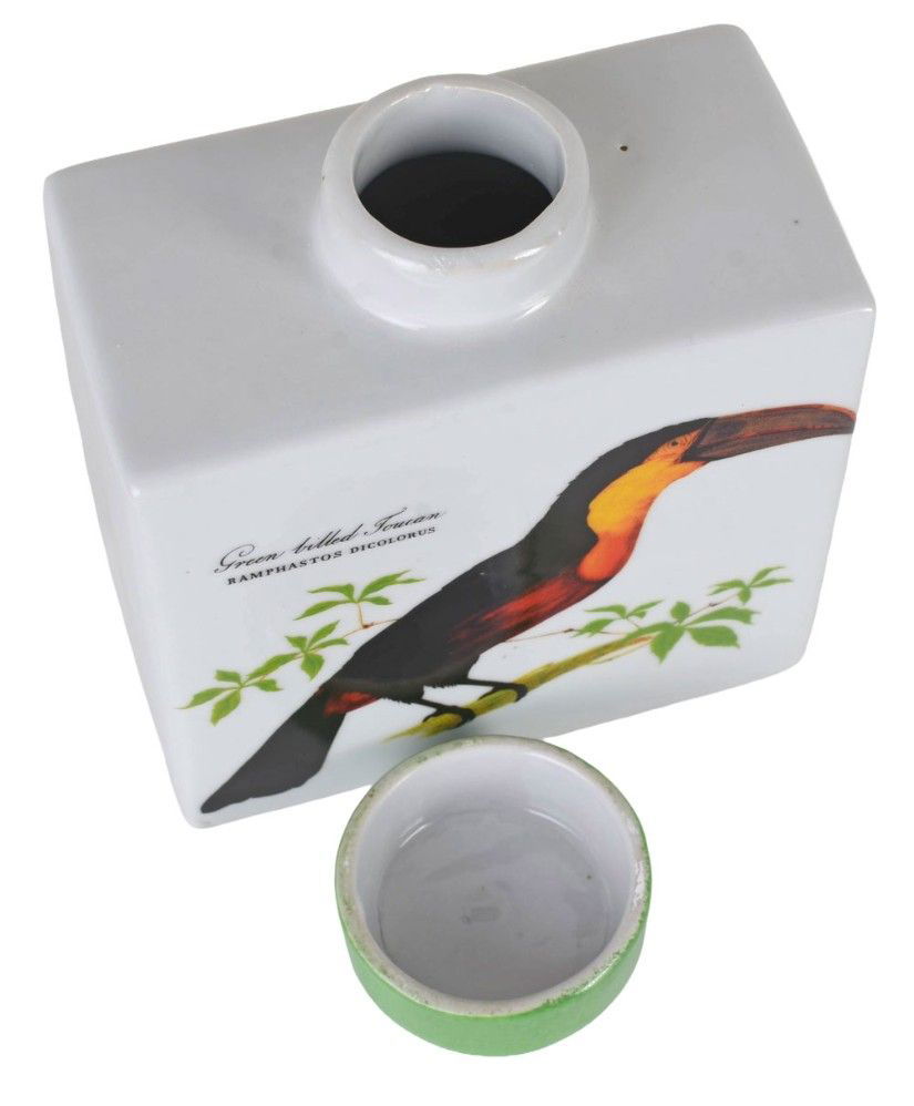 Cutie din portelan decorata cu tucan