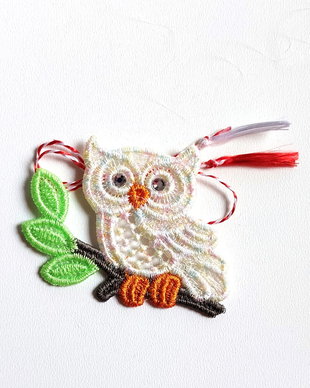 Martisor Bufnita Alb Degrade cu Cristale