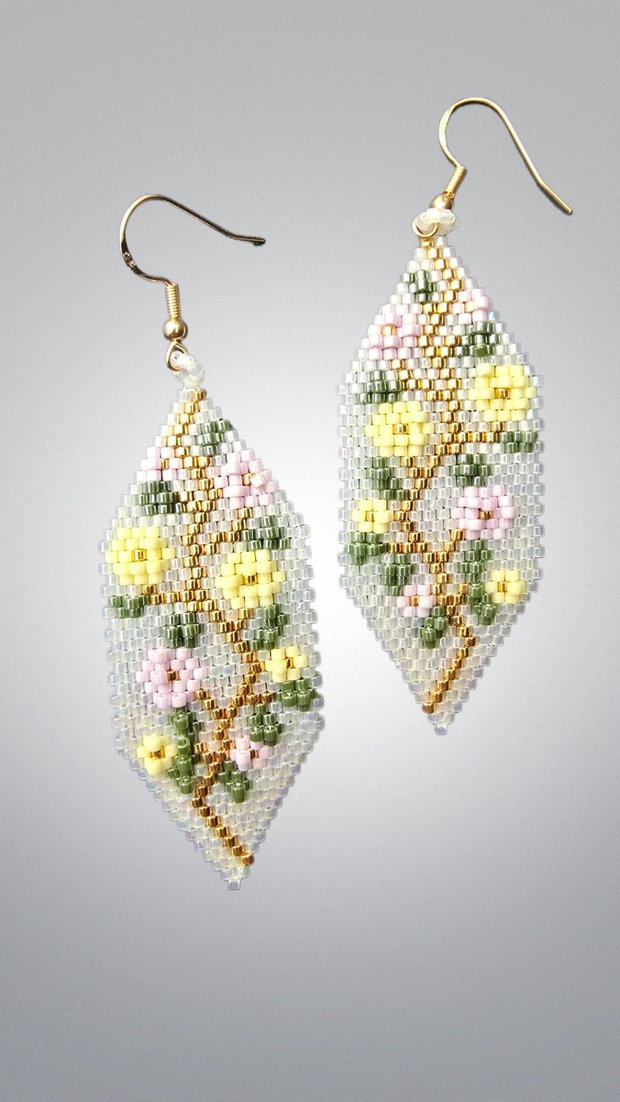 Cercei handmade Flori brodate 3D cu liană aurie