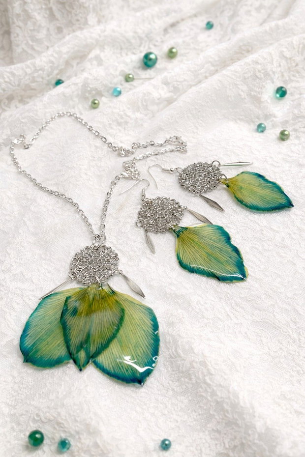 Cercei handmade din lalele naturale 01861