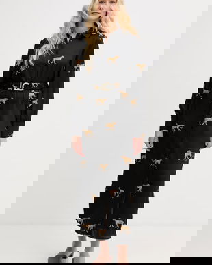 Lola Casademunt rochie