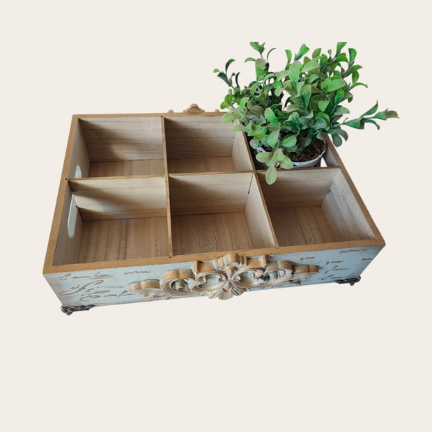 Organizator vintage cu detalii rafinate