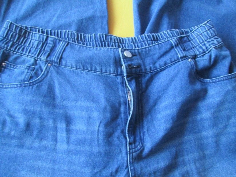 blugi albastri largi