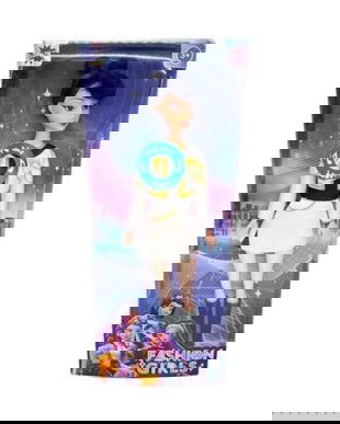 Papusa Zoe K-Pop Muzicala, 30 cm