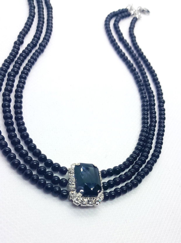 Colier tip chocker din perle de sticlă și cristal