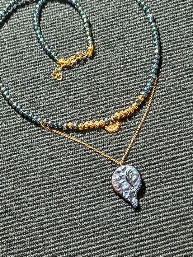 Colier argint vermeil perle naturale de cultura negre irizatii charm lant argint placat cu aur minimalist boho chic trendy