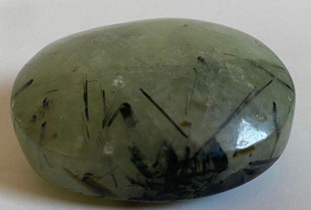 Prehnit - Palm Stone din piatra semipretioasa