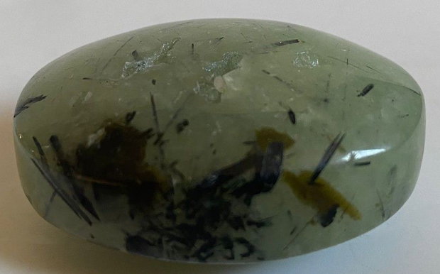 Prehnit - Palm Stone din piatra semipretioasa