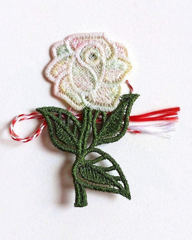 Martisor Trandafir Pastel Degrade