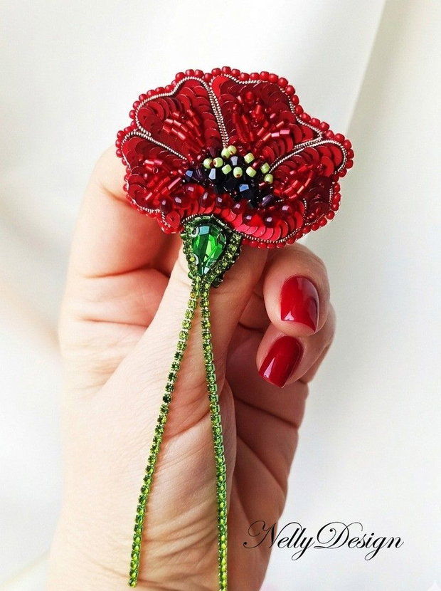 Mac - Brosa broderie manuala