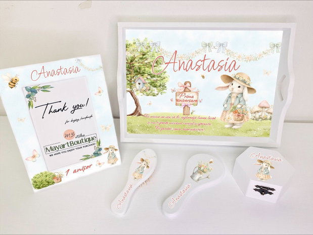 Set aniversar personalizat 1 anisor - Sweet bunny - Tavita turta si accesorii