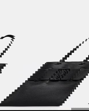 Armani Exchange poseta