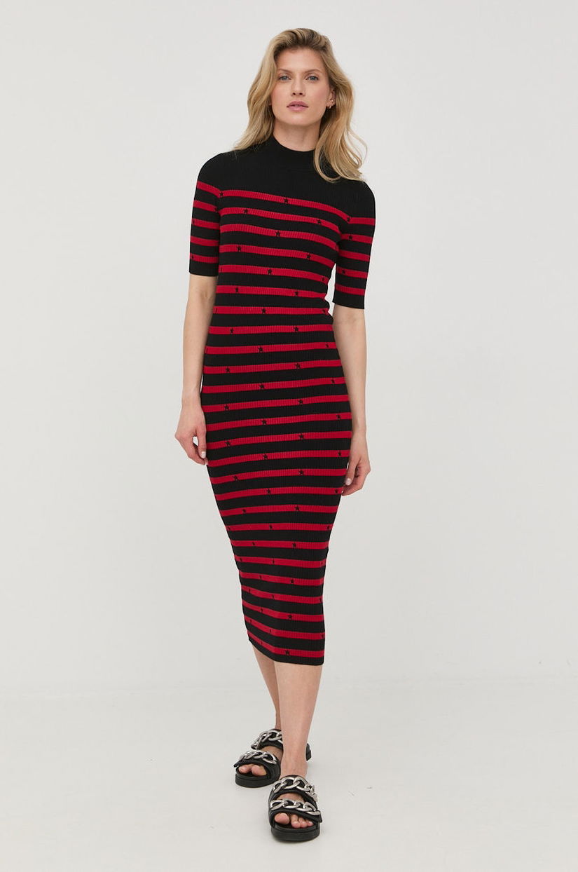 Red Valentino rochie