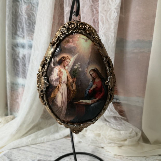 Ou decorat manual, tematica religioasa - cadou pentru Paste