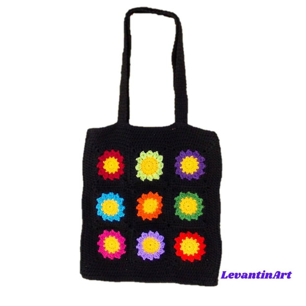 Geantă mare de umăr croșetată manual practică, versatilă, personalizabilă, cu flori decorative. LA COMANDA