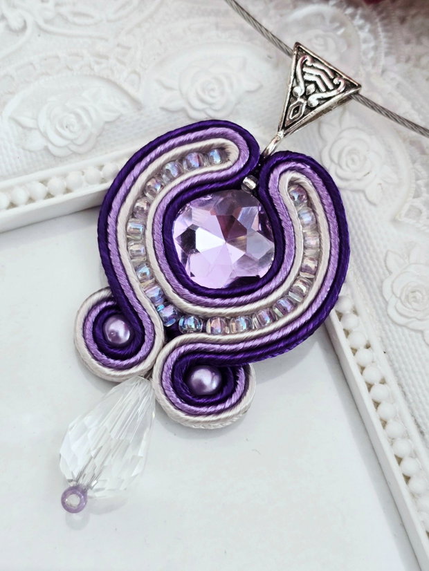 Pandantiv soutache mov-lila