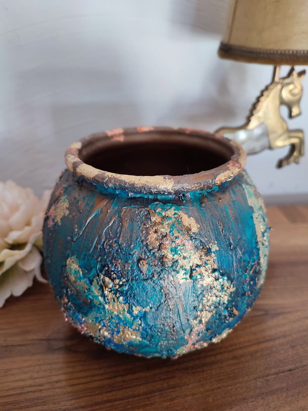 Vaza ceramica-Vasul care păstrează lumina apusului
