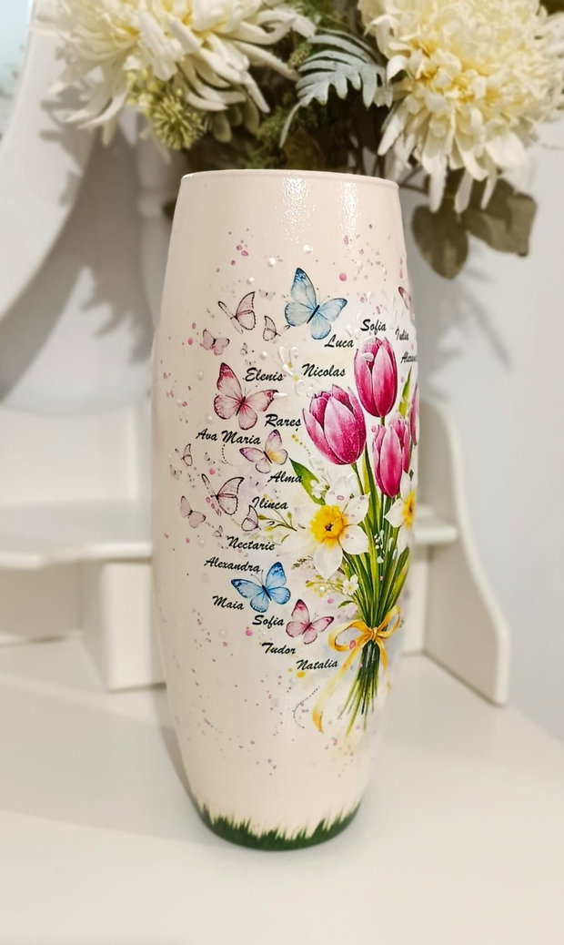 Vază personalizată cu lalele și narcise cadou pentru învățătoare