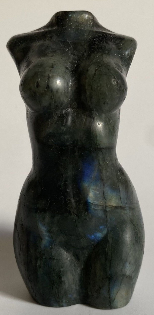 Labradorit - Sculptura nud piatra semipretioasa