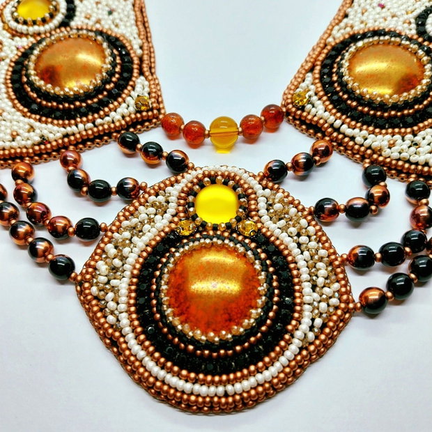 Colier Apus de Soare - broderie