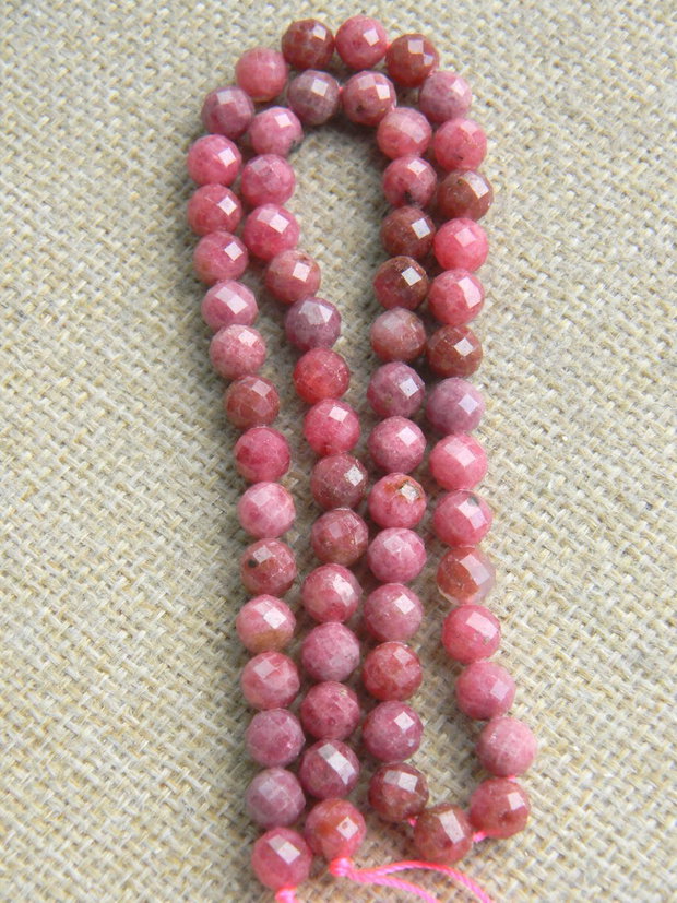 Rhodonit fatetat 6 mm (IJ2)